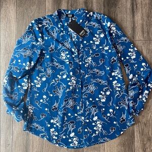 NWT Jones New York Blue and White Floral Button Down Shirt